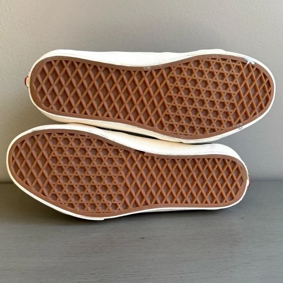 Vans SK8-Hi Tapered Denim Destroy Sneakers Women 7 Unisex Lace Up Retro Classic - Picture 10 of 13